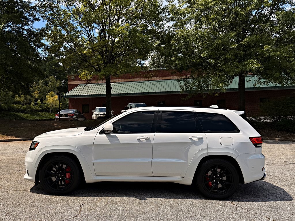 Used 2018 Jeep Grand Cherokee SRT w/ Trailer Tow Group IV AWD/4WD image 8