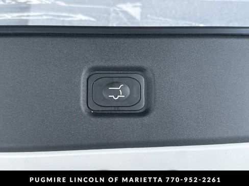 New 2025 Lincoln Navigator L Reserve w/ Jet Appearance Package image 21