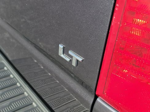 Certified 2023 Chevrolet Silverado 1500 LT AWD/4WD image 6