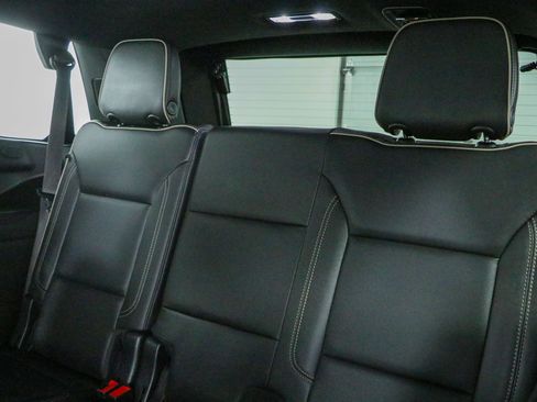 Used 2021 Chevrolet Tahoe Premier AWD/4WD image 28