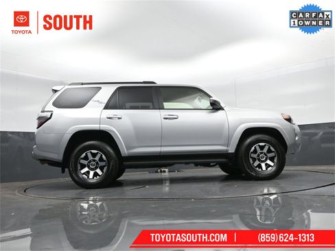Used 2024 Toyota 4Runner TRD Off-Road image 39