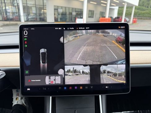 Used 2021 Tesla Model Y Long Range image 22