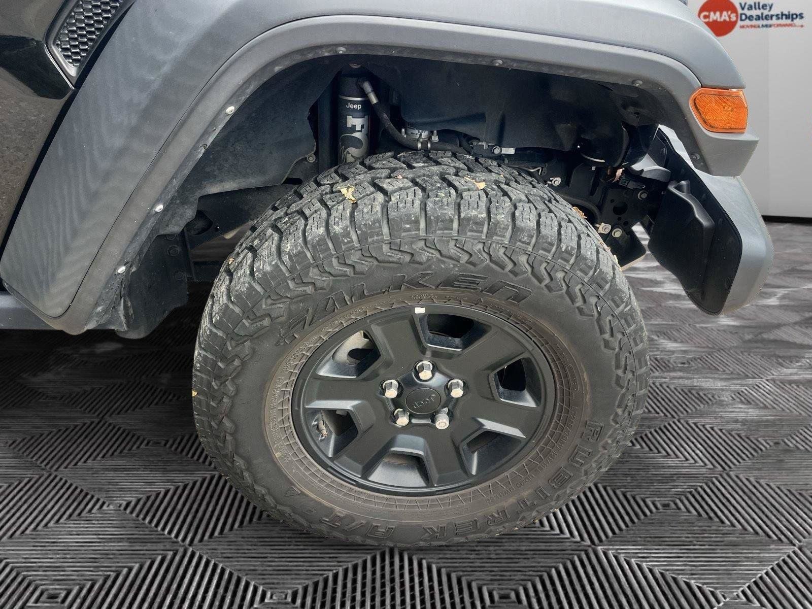Used 2022 Jeep Gladiator Mojave w/ LED Lighting Group AWD/4WD image 25