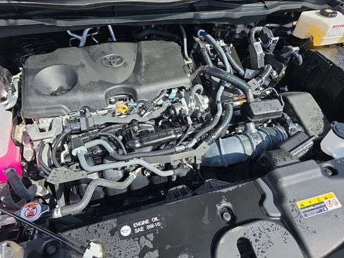 Used 2024 Toyota Sienna XLE image 35