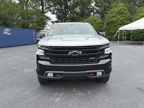 Used 2021 Chevrolet Silverado 1500 LT Trail Boss w/ Convenience Package II AWD/4WD image 2