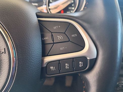 Used 2021 Jeep Compass Limited AWD/4WD image 19