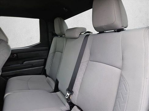 Used 2025 Toyota Tacoma SR5 AWD/4WD image 18