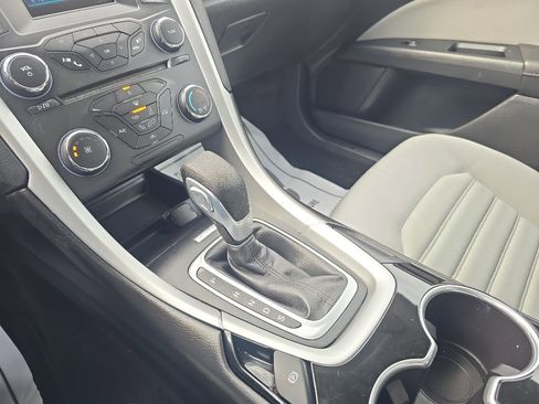 Used 2015 Ford Fusion S FWD image 24