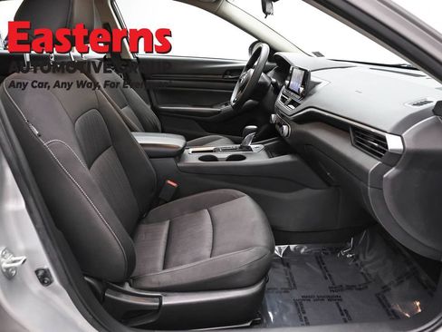 Used 2023 Nissan Altima 2.5 S FWD image 23