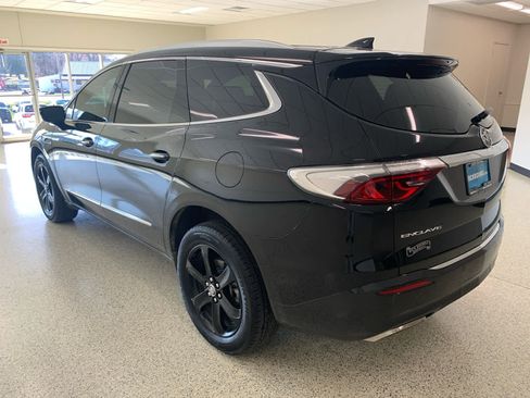 Used 2023 Buick Enclave Essence w/ Experience Buick Package image 11