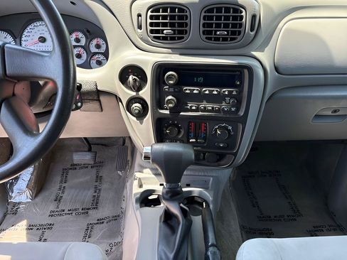 Used 2006 Chevrolet TrailBlazer LS AWD/4WD image 17