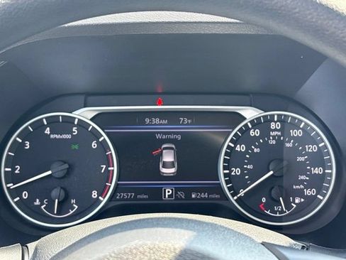 Used 2025 Nissan Sentra SV FWD image 11