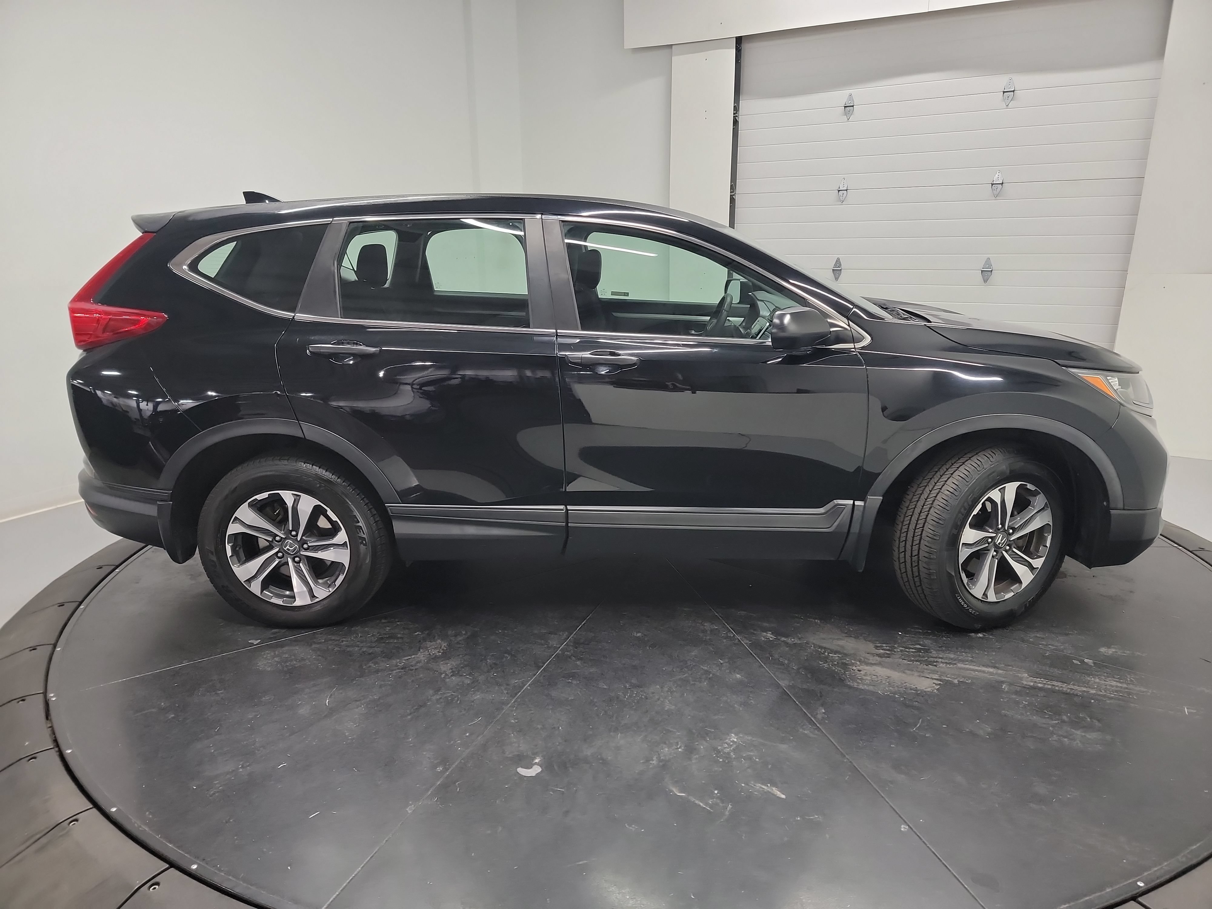 Used 2019 Honda CR-V LX image 11