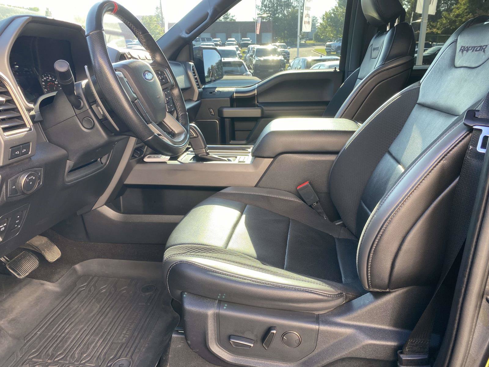 Used 2020 Ford F150 Raptor w/ Equipment Group 802A Luxury AWD/4WD image 26