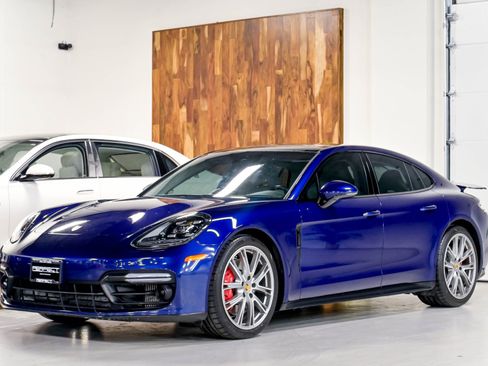 Used 2020 Porsche Panamera GTS AWD/4WD image 2