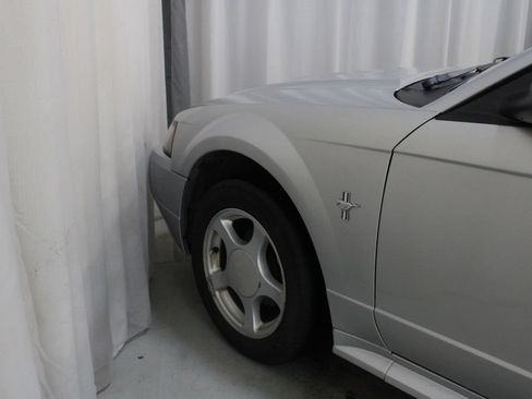 Used 2003 Ford Mustang Coupe RWD image 24