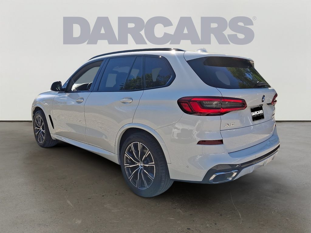 Used 2020 BMW X5 xDrive40i w/ M Sport Package AWD/4WD image 4
