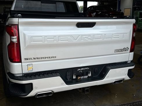 Used 2020 Chevrolet Silverado 1500 High Country AWD/4WD image 6