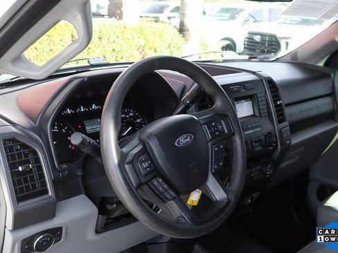 Used 2020 Ford F350 XL w/ Power Equipment Group RWD image 17