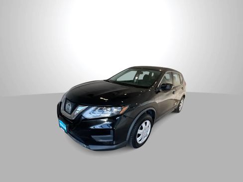 Used 2017 Nissan Rogue S AWD/4WD image 4