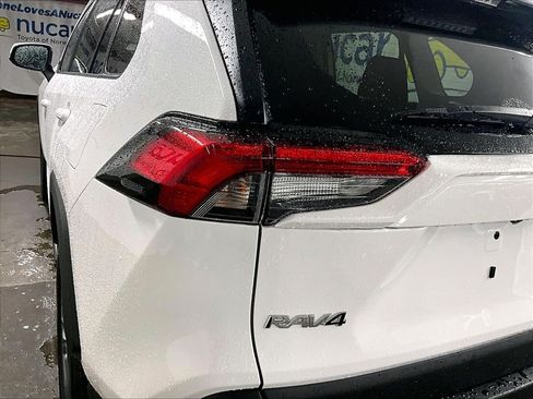 Certified 2025 Toyota RAV4 XLE AWD/4WD image 29