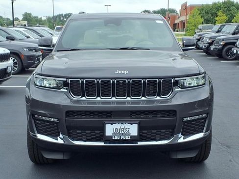 New 2025 Jeep Grand Cherokee L Limited w/ Luxury Tech Group II image 24
