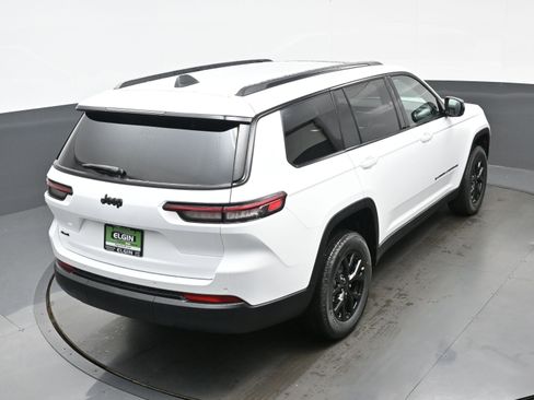 New 2025 Jeep Grand Cherokee L Altitude image 23