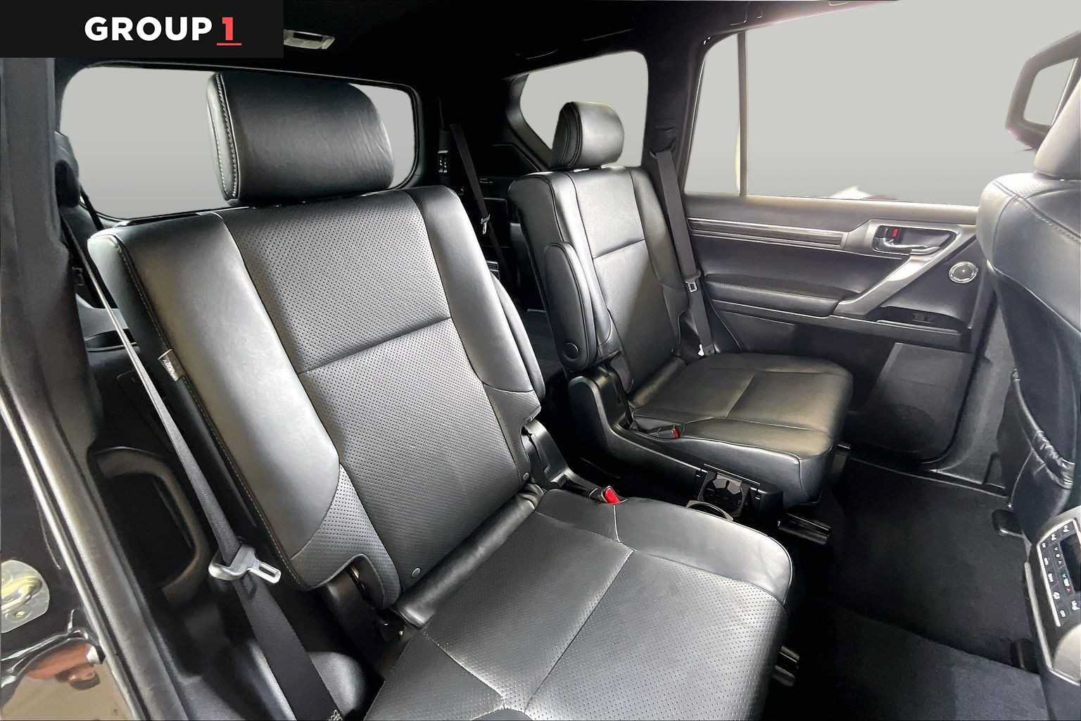 Certified 2023 Lexus GX 460 Luxury w/ Sport Design Package AWD/4WD image 17
