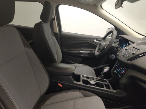 Used 2018 Ford Escape SE image 21