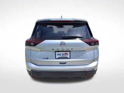 Used 2025 Nissan Rogue SV FWD image 7