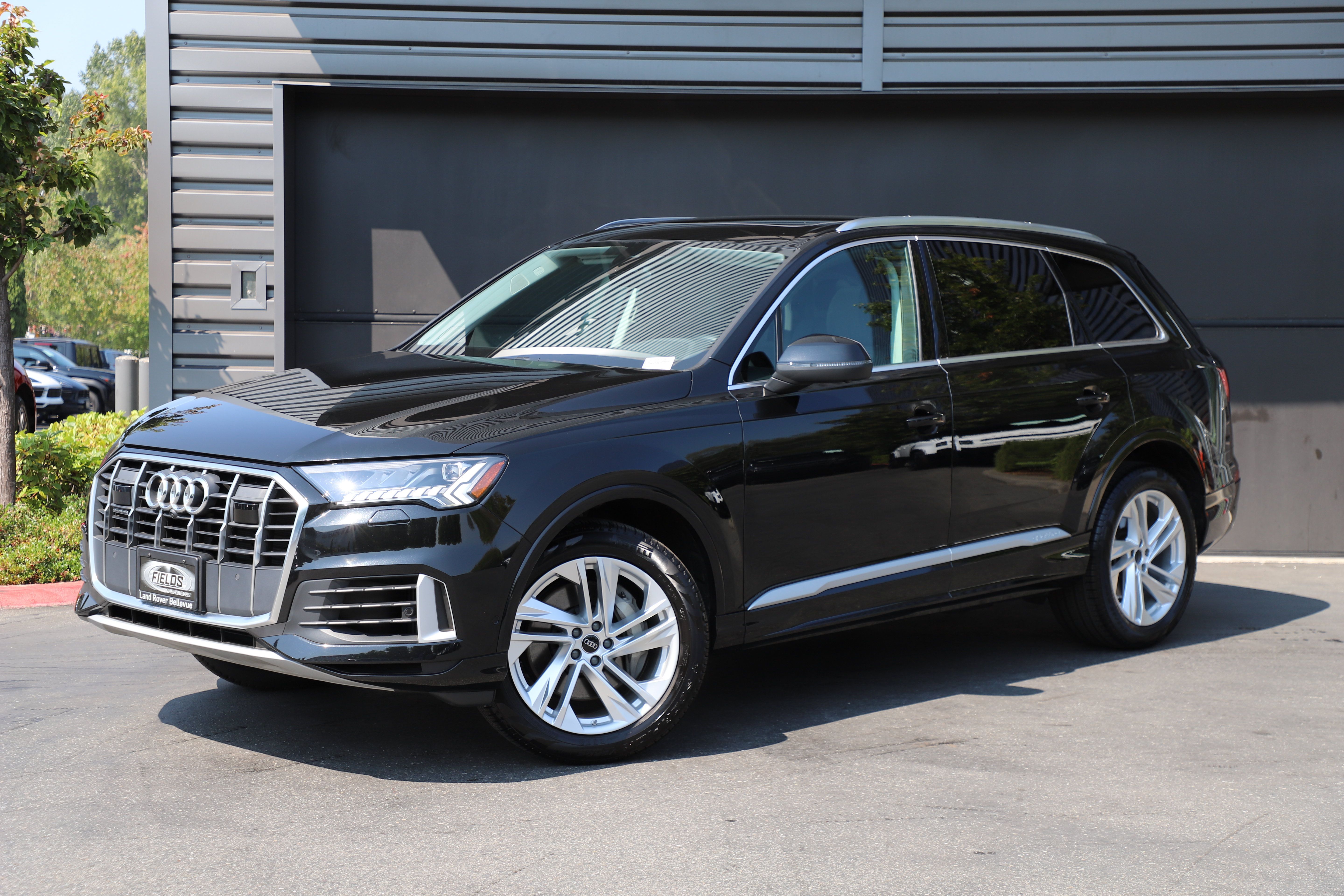 Used 2023 Audi Q7 3.0T Premium Plus w/ Premium Plus Package AWD/4WD image 1