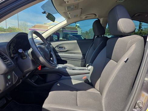 Used 2021 Honda HR-V LX image 15