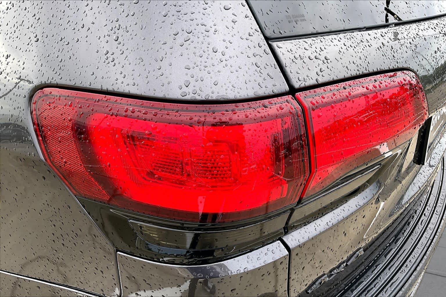 Used 2019 Jeep Grand Cherokee Altitude AWD/4WD image 27