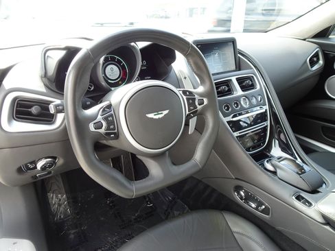 Used 2019 Aston Martin DBS Superleggera image 24