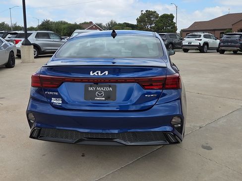 Used 2024 Kia Forte GT-Line w/ GT-Line Premium Package FWD image 6