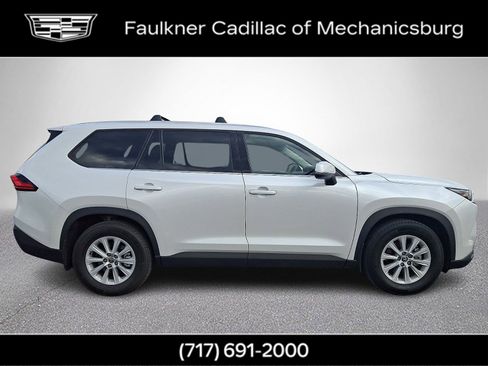 Used 2024 Toyota Grand Highlander XLE image 7