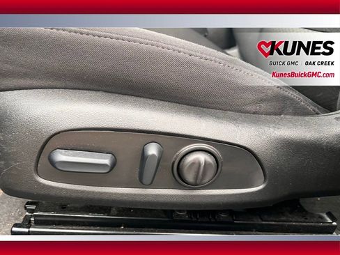 Used 2024 Chevrolet Malibu LT image 10