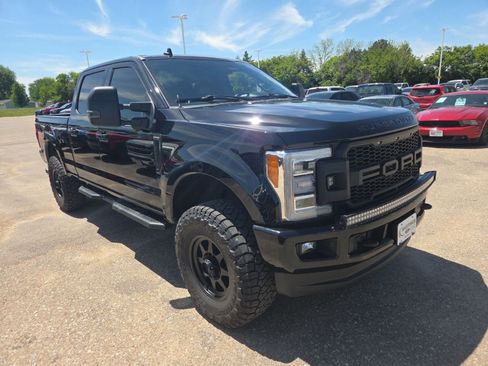 Used 2019 Ford F250 Platinum w/ Platinum Ultimate Package AWD/4WD image 7