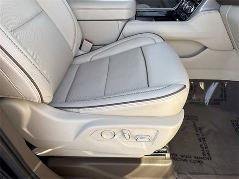Used 2022 GMC Yukon Denali image 14
