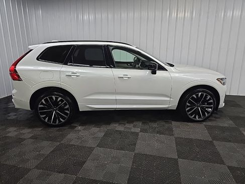 Used 2026 Volvo XC60 B5 Ultra AWD/4WD image 2