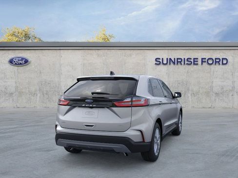 New 2024 Ford Edge SEL image 8