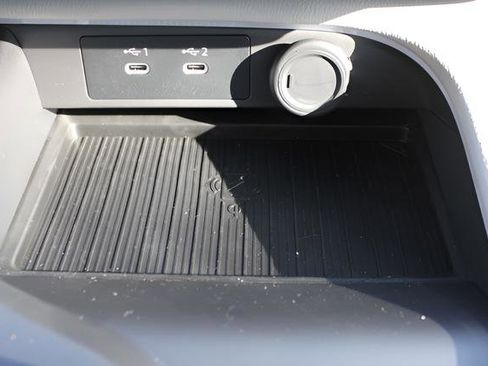 New 2026 Nissan Sentra SL FWD image 13