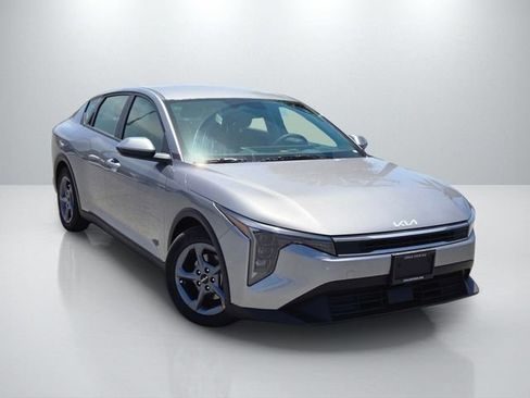 New 2026 Kia K4 FWD image 1