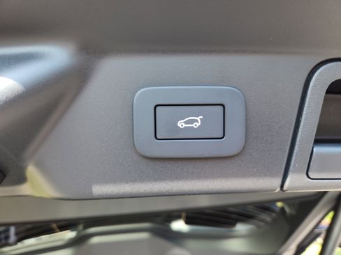 New 2026 Land Rover Range Rover Velar S image 14