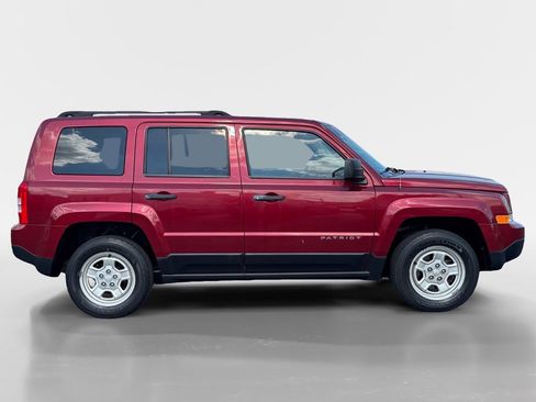 Used 2016 Jeep Patriot Sport AWD/4WD image 7