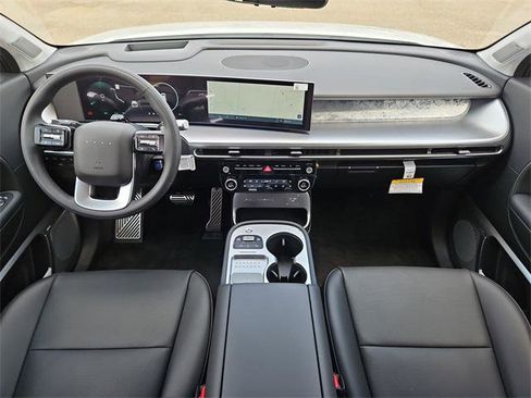 New 2026 Hyundai Ioniq 9 Calligraphy image 9