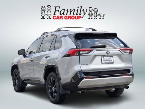 Used 2023 Toyota RAV4 SE AWD/4WD image 3
