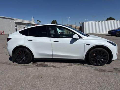 Used 2022 Tesla Model Y Performance AWD/4WD image 3