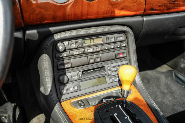 Used 2000 Jaguar XK8 Convertible RWD image 29