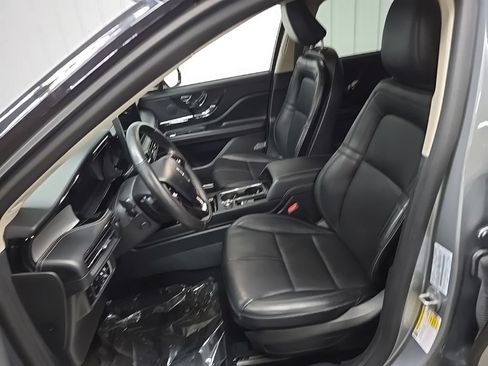 Used 2023 Lincoln Corsair AWD w/ Equipment Group 101A image 35